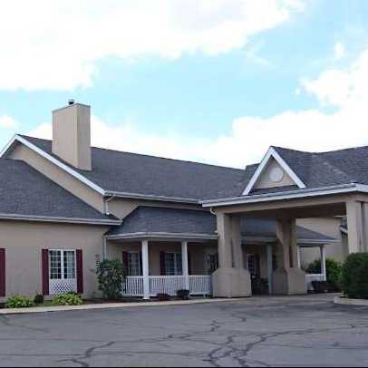 Country Inn & Suites AZO Airport Parking