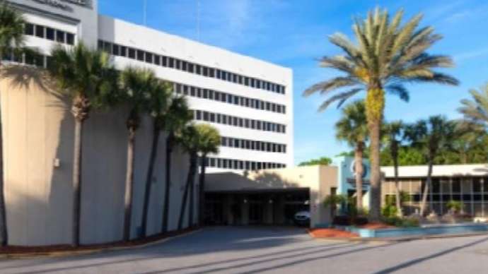 Doubletree Hilton Jacksonville Airport Parking