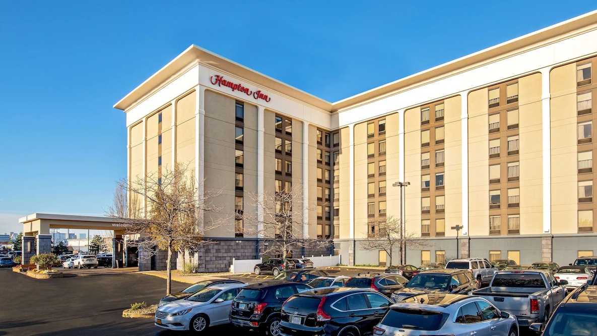 VIP Parking at Hampton Inn BOS Logan Airport