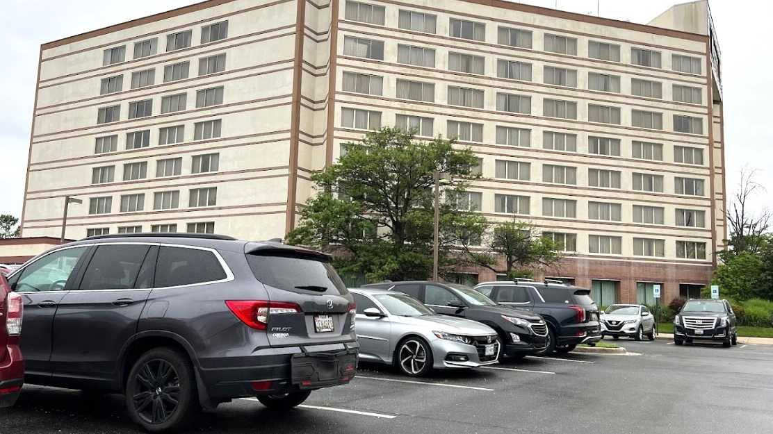 Embassy Suites by Hilton Baltimore Airport Parking