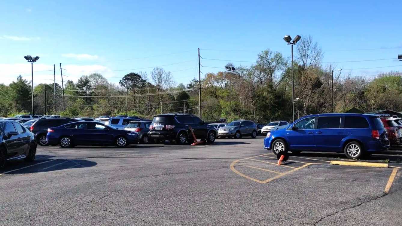 Fly Away (BNA) Airport Parking PREMIUM