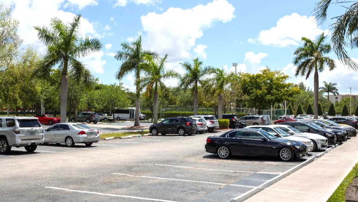 Pullman Miami Airport Hotel Airport Parking SPECIAL DEAL