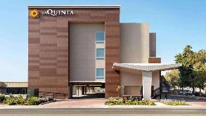 La Quinta Inn and Suites FAT Airport Parking