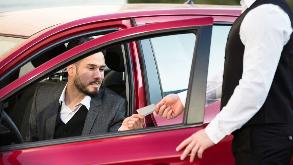 LOGAN (BOS) AIRPORT CURBSIDE VALET PARKING