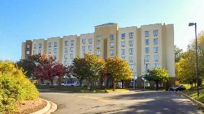 Sleep Inn & Suites BWI Airport Parking 