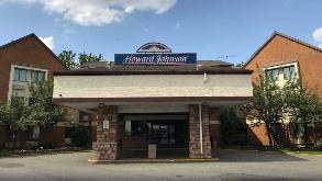 Howard Johnson Inn EWR Airport Parking