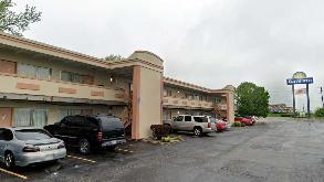 Days Inn by Wyndham St. Louis North Airport Parking 