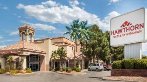 Hawthorn Suites by Wyndham El Paso Airport Parking