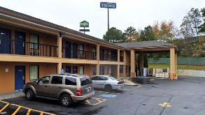 Budgetal Inn & Suites ATL Airport Parking