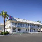 Motel 6 SMF Airport Parking