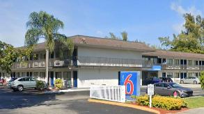 Motel 6 Dania Beach FLL Airport Parking