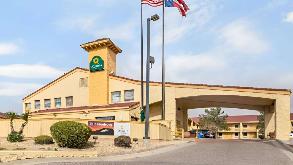 La Quinta Inn by Wyndham ELP Airport Parking