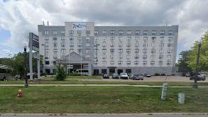 Radisson Hotel DTW Airport Parking 