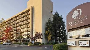 DoubleTree by Hilton San Jose Airport Parking