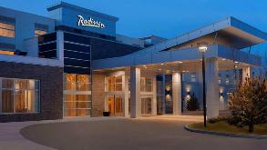 Radisson Hotel Calgary YYC Airport Parking