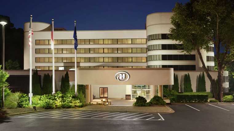 Hilton Charlotte Executive Park CLT Airport Parking