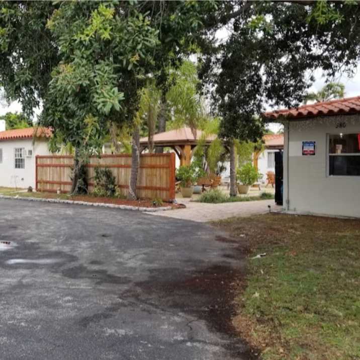 The Stay Inn FLL Airport Parking