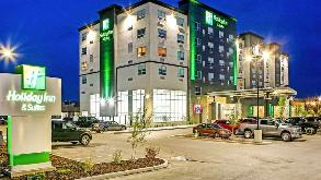 Holiday Inn and Suites Calgary North YYC Airport Parking 