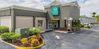 Quality Inn & Suites Port of Tampa Cruise Parking