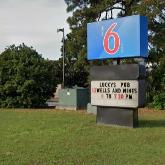 Motel 6 SAV Airport Parking