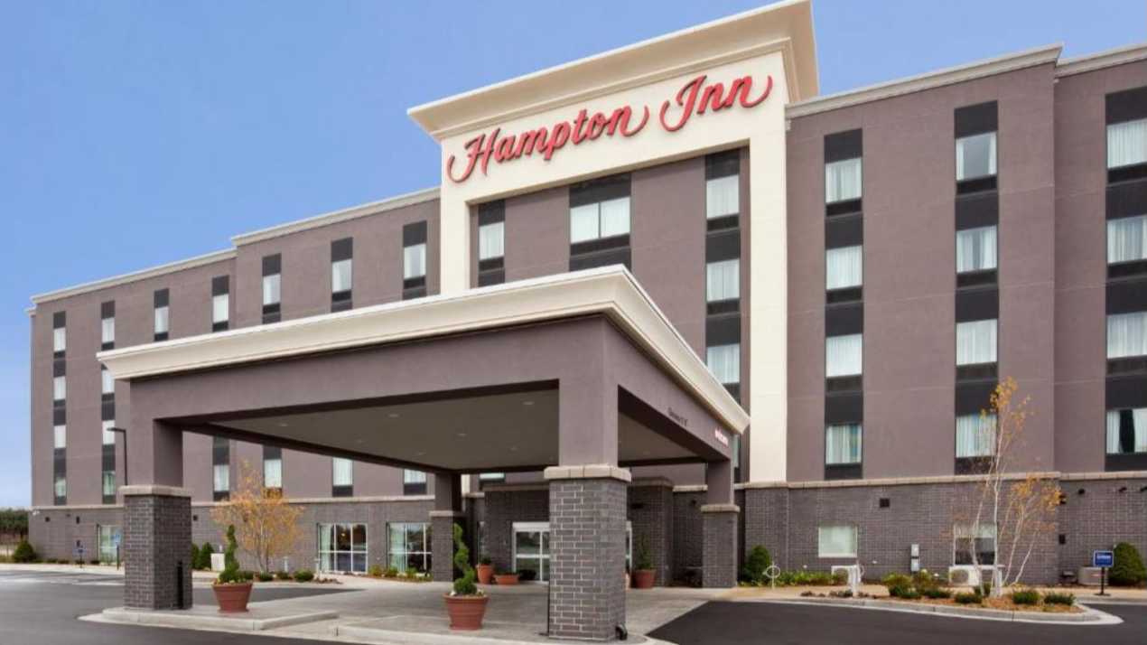 Hampton Inn Minneapolis Bloomington West Airport Parking