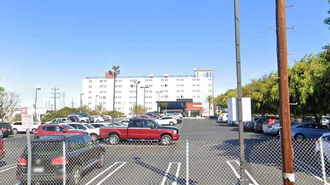 Aloft  Hotel - LAX Airport Parking