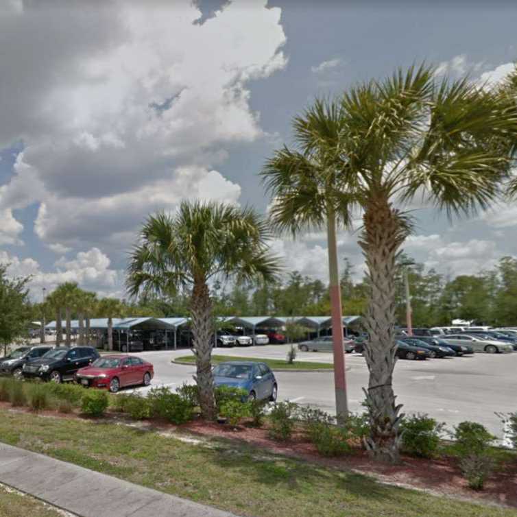 RSW Parking From 3 35 Save On Fort Myers Airport Parking   Listing 1828978 Img