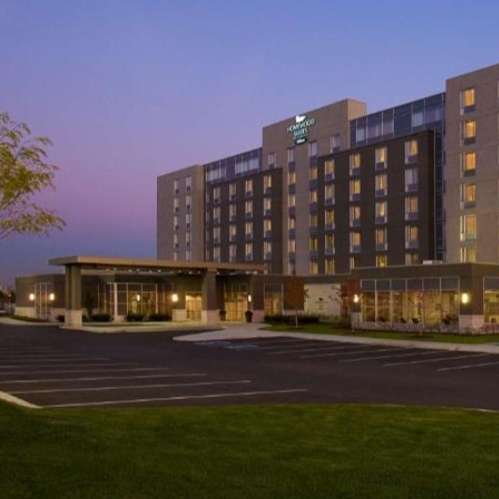 Homewood Suites by Hilton YYZ Airport Parking